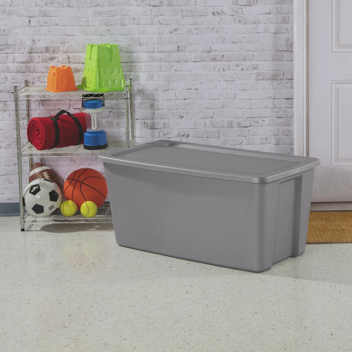 Sterilite 50 Gallon Tote Box Plastic， Titanium， Set of 4