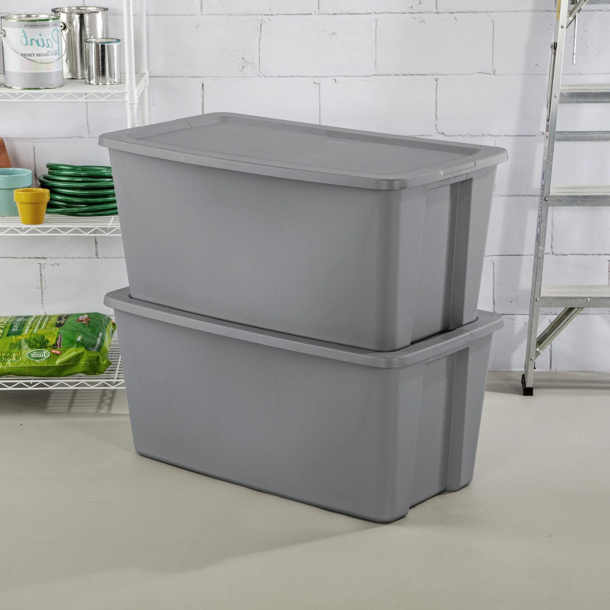 Sterilite 50 Gallon Tote Box Plastic， Titanium， Set of 4