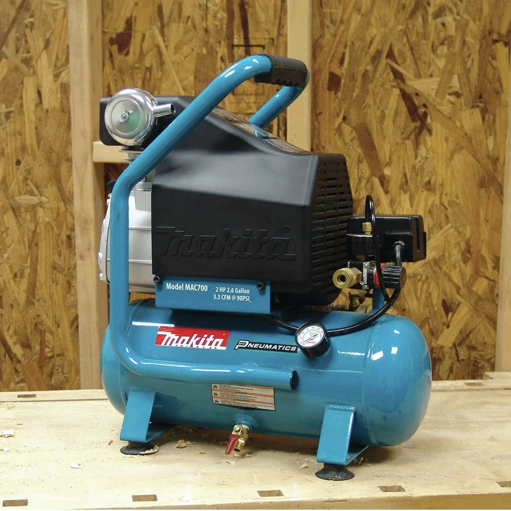(Price/Each)Makita Compressor Air Hot Dog 2.0Hp Portable