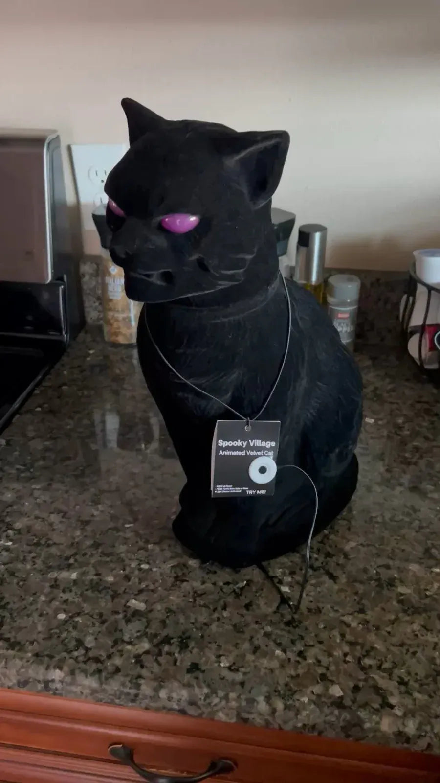New! Halloween Spooky Village Animated Velvet Cat Motion Sensor 15.5 inch