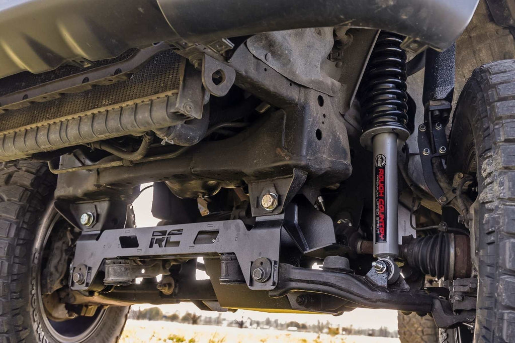 Rough Country 6 Lift Kit w/N3 Struts & Shocks for 96-04 Toyota Tacoma - 74131