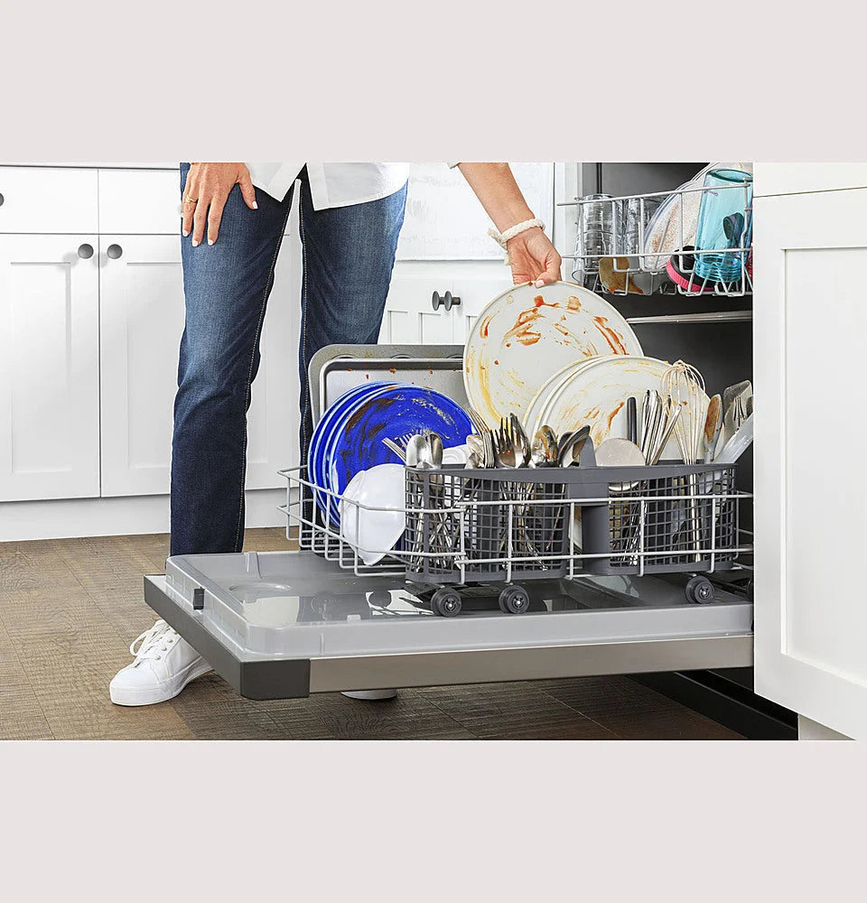 GE - Front Control Built-In Dishwasher with 59 dBA - Black