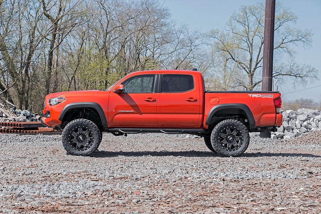 Rough Country 6 Lift Kit w/M1 Struts for 2016-2023 Toyota Tacoma 4WD - 75840