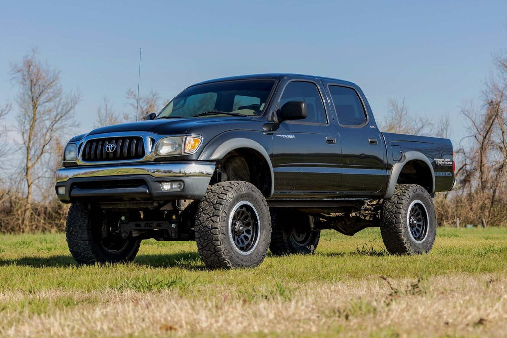 Rough Country 6 Lift Kit w/N3 Struts & Shocks for 96-04 Toyota Tacoma - 74131