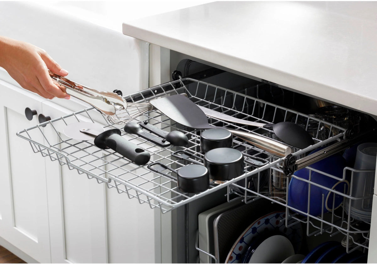 GE - Top Control Built-In Dishwasher with 3rd Rack, 50 dBA - Stainless steel