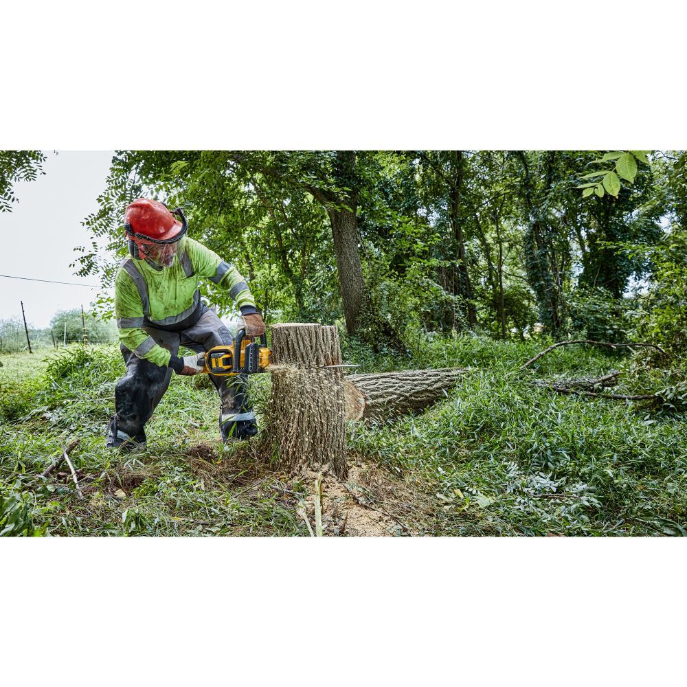DEWALT 60V MAX Chainsaw 18 Brushless Cordless Kit DCCS672X1 from DEWALT