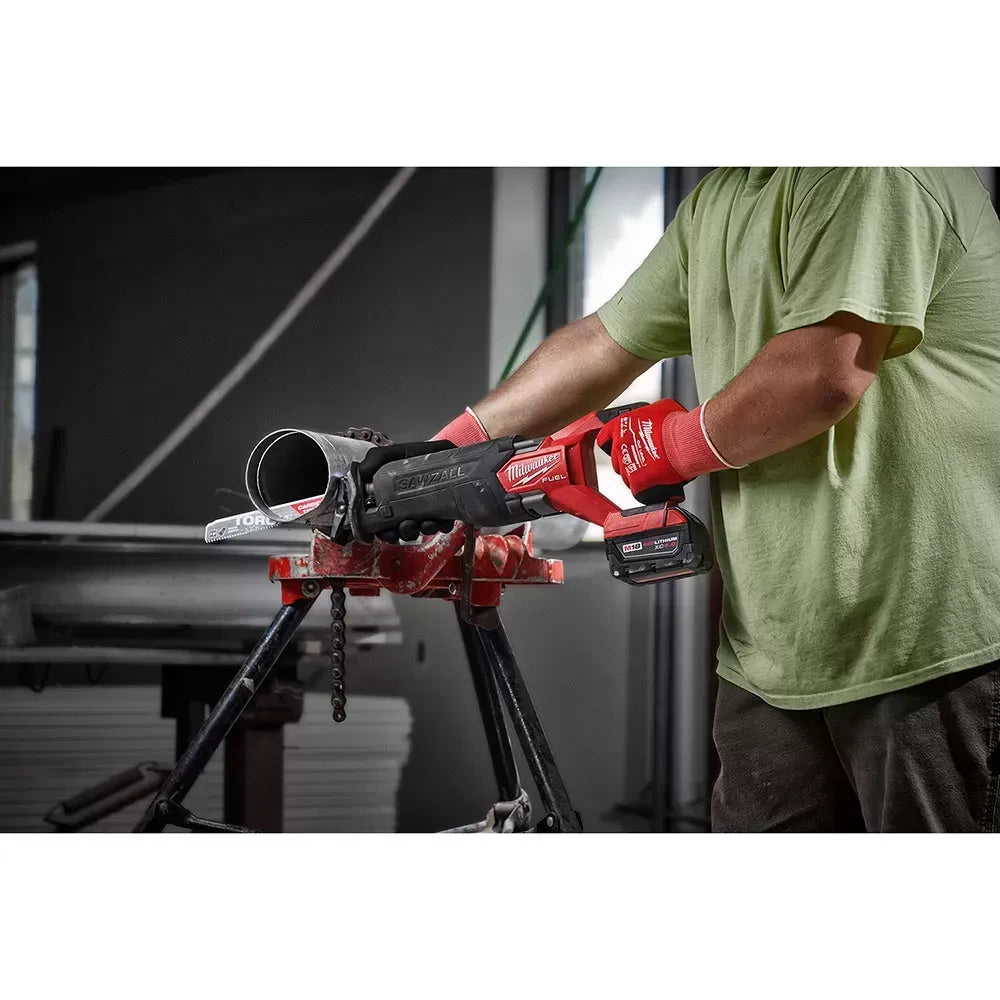 Milwaukee 2821-21FB M18 FUEL 18V SAWZALL Kit w/ M18 FORGE XC6.0 /Blades