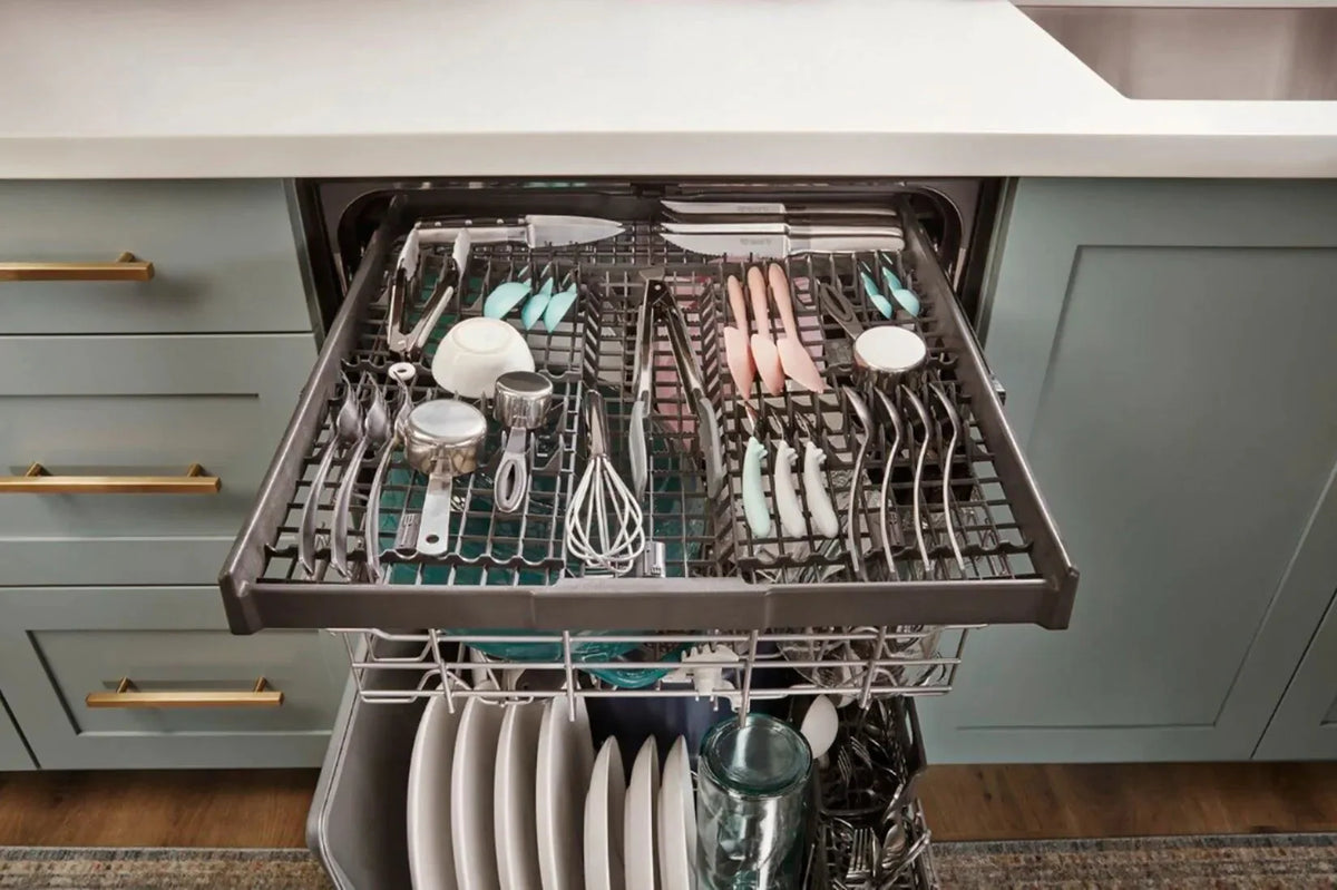 Whirlpool - 24 Top Control Built-In Dishwasher with Stainless Steel Tub, Large Capacity, 3rd Rack, 47 dBA - Black