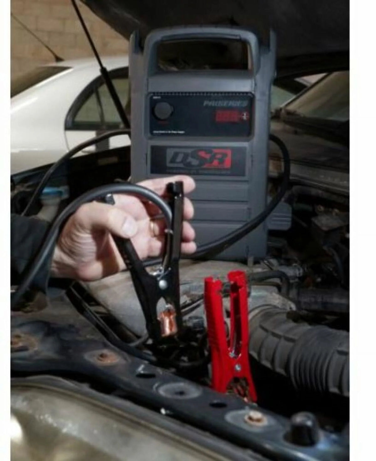 Schumacher Electric 2000A Peak 12V Jumpstarter