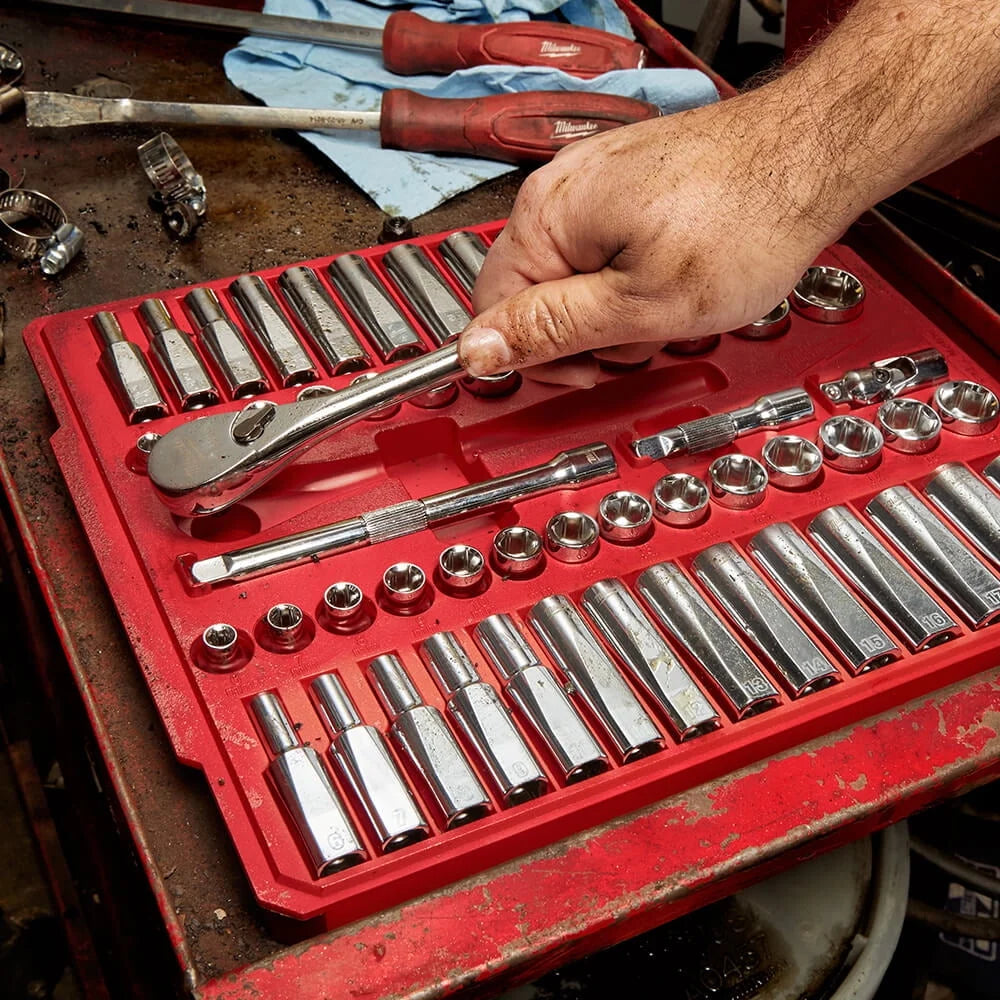 Milwaukee 48-22-9008 3/8 in. Drive 56pc Ratchet & Socket Set (SAE & Metric)