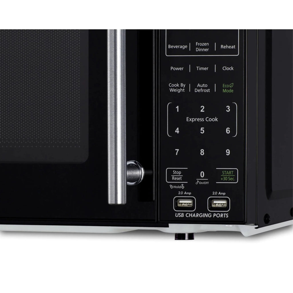 Compact microwave in black with allocator and USB ports