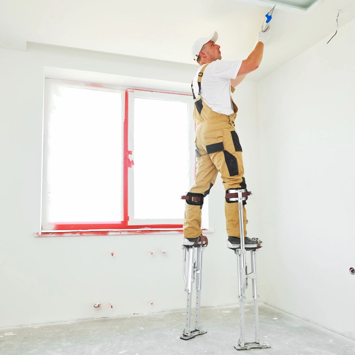 Yescom Drywall Stilts 24-40 Adjustable Aluminum Tool Stilt with Knee Pad Protection for Painting Painter Taping Silver