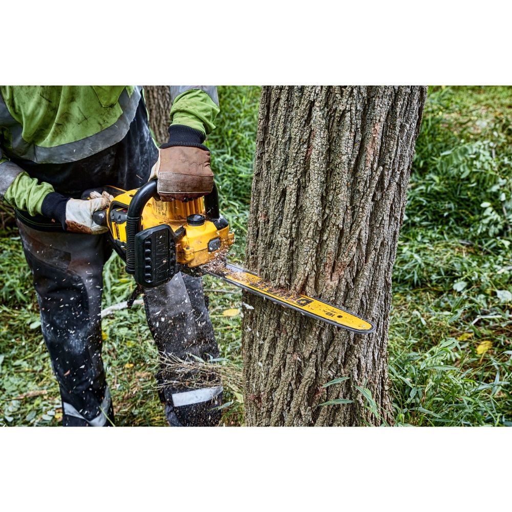DW 60V MAX Chainsaw 18 Brushless Cordless Kit DCCS672X1 from DW