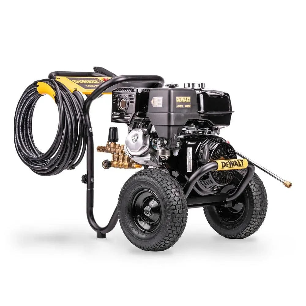 DEWALT 4400 PSI 4.0 GPM Cold Water Gas Pressure Washer with HONDA GX390 Engine (49-State) DXPW4440
